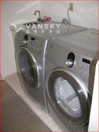 241217095443_Main Floor6.jpg